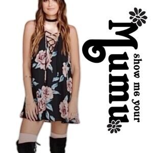 Show Me Your Mumu Rancho Mirage Lace Up Mini Dress  Black Rose Flower Power Sz M